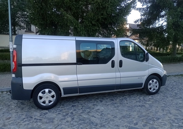 Renault Trafic cena 47999 przebieg: 200000, rok produkcji 2014 z Głubczyce małe 667